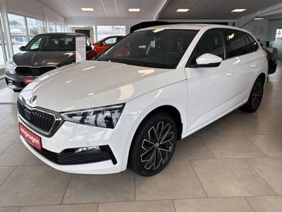 Weiß Gebraucht 2023 Skoda Scala Style Kleinwagen | 20.990 € (Fairer Preis)