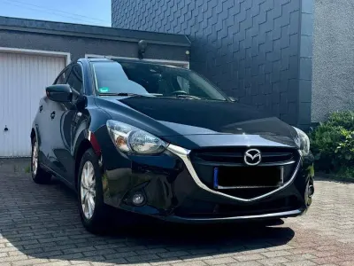 Gebraucht Mazda 2 Exclusive-Line 90 PS (66 kW) 2016 Schwarz Kleinwagen