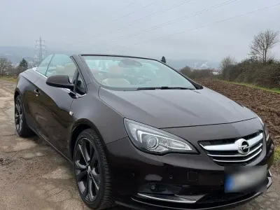 Gebraucht Opel Cascada Edition 165 PS (121 kW) 2014 Braun Cabrio