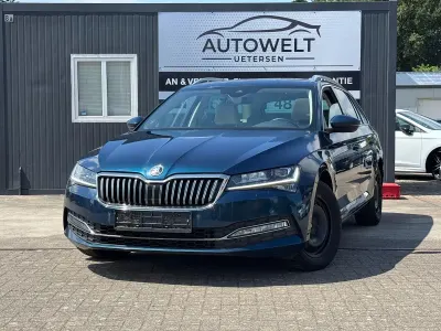 Gebraucht Skoda Superb Style 150 PS (110 kW) 2020 Blau Kombi