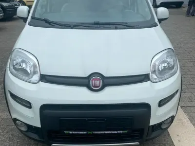 Gebraucht Fiat Panda 4x4 73 PS (53 kW) 2013 Weiß Kleinwagen