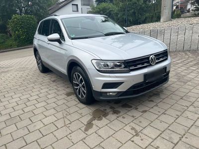 gebraucht VW Tiguan 2.0 TDI SCR DSG 4MOTION Comfortline C...