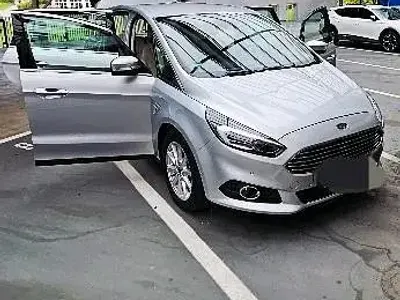 Gebraucht Ford S-MAX S 178 PS (130 kW) 2016 Silber Van / Kleinbus