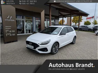Gebraucht Hyundai i30 Advantage 101 PS (74 kW) 2025 Weiss Limousine