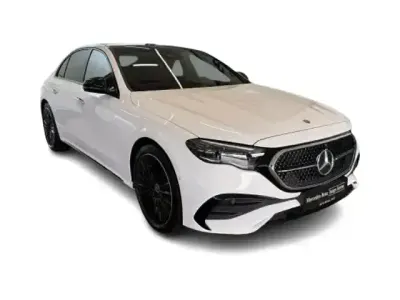 Gebraucht Mercedes E300 AMG 313 PS (230 kW) 2025 Weiß Limousine