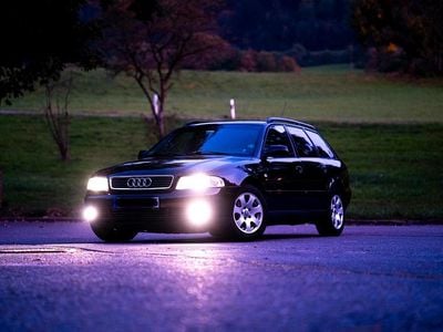 Usata Audi A4 125 CV (91 kW) 2000 Nero Station wagon
