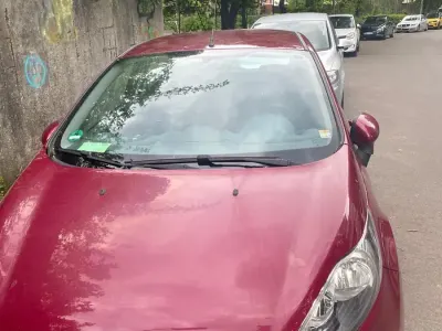 Gebraucht Ford Fiesta 60 PS (44 kW) 2009 Rot Kleinwagen