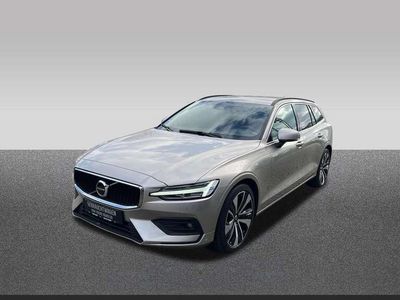 Gebraucht Volvo V60 Core 163 PS (119 kW) 2023 Bright dusk / metallic Kombi