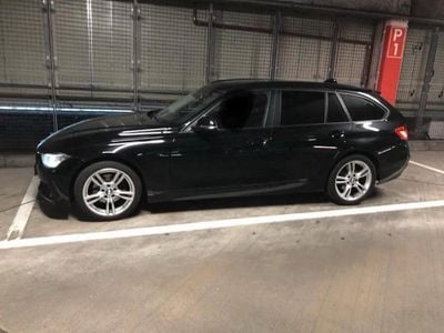 Schwarz Gebraucht 2013 BMW 320 Kombi | 8.000 € (Fairer Preis)