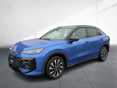 Gebraucht VW T-Roc Cabriolet R-line 150 PS (110 kW) 2025 Celestial blue metallic schwar SUV