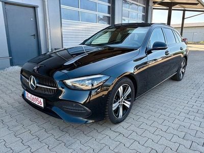 Gebraucht Mercedes C200 Avantgarde 163 PS (119 kW) 2023 Schwarz Limousine