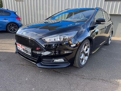 Usata Ford Focus ST 250 CV (183 kW) 2018 Nero Station wagon