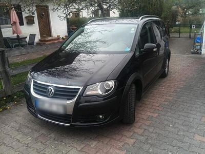 VW Touran Cross