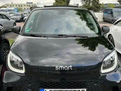 Usata Smart ForFour Electric Drive 60 kW (82 CV) 2020 Nero Cabrio