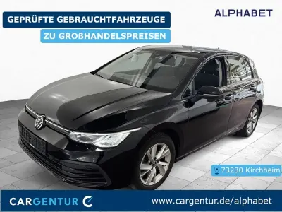 Gebraucht VW Golf VIII Life 150 PS (110 kW) 2022 Schwarz Limousine