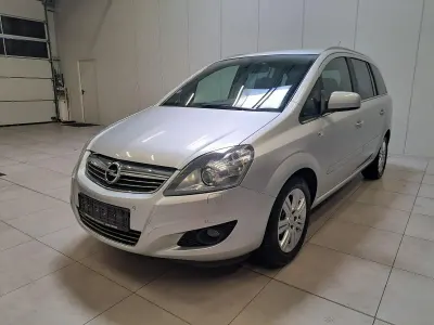 Gebraucht Opel Zafira 140 PS (102 kW) 2013 Silber Van / Kleinbus