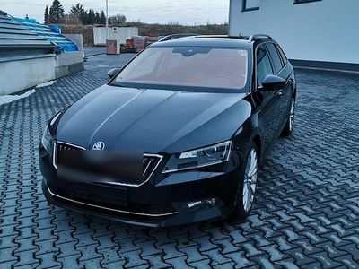 Gebraucht Skoda Superb Style 190 PS (139 kW) 2015 Schwarz Kombi