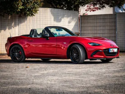 Brugt Mazda MX5 Sports-Line 131 HK (96 kW) 2017 Rød Cabriolet