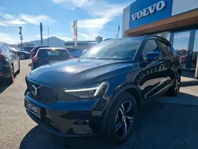 Gebraucht Volvo XC40 Plus 163 PS (119 kW) 2024 Onyx black SUV