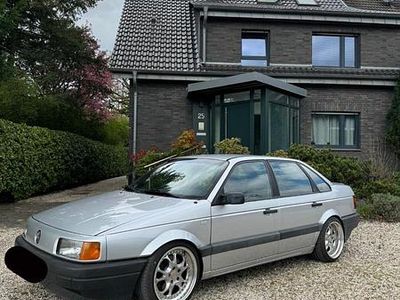 Gebraucht VW Passat 200 PS (147 kW) 1989 Silber Limousine