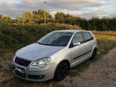Gebraucht VW Polo 75 PS (55 kW) 2005 Silber Kleinwagen