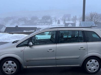 Andere farben Gebraucht 2006 Opel Zafira Van / Kleinbus | 1.500 €