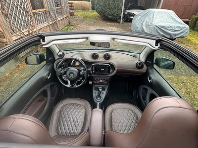 Schwarz Gebraucht 2016 Smart ForTwo Cabrio Brabus Cabrio | 17.999 € (Teuer)