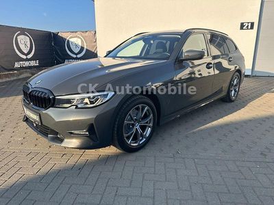 Gebraucht BMW 320 Sport Line 190 PS (139 kW) 2020 Dravitgrau Kombi