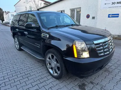 Usata Cadillac Escalade 332 CV (244 kW) 2010 Nero SUV