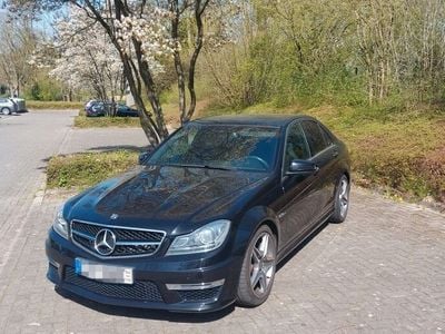 Mercedes C63 AMG