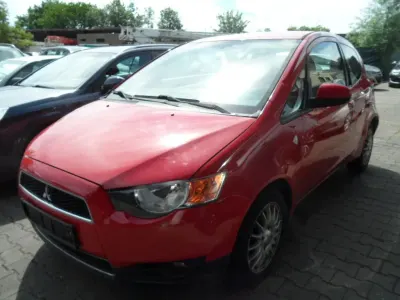 Gebraucht Mitsubishi Colt 95 PS (69 kW) 2011 Rot Kleinwagen
