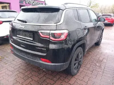 Gebraucht Jeep Compass Limited 170 PS (125 kW) 2018 Diamond black metallic diamond black metallic SUV