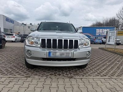 Second-hand Jeep Grand Cherokee Overland 218 CP (160 kW) 2007 Argintiu SUV