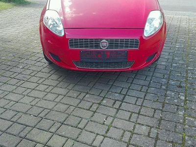 Gebraucht Fiat Grande Punto 78 PS (57 kW) 2009 Rot Kleinwagen