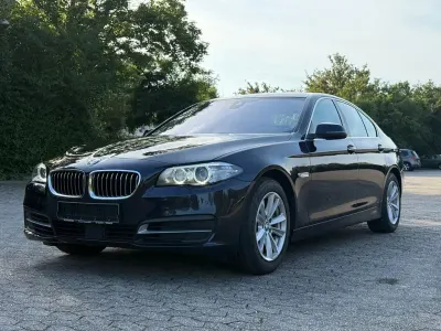 Gebraucht BMW 525 218 PS (160 kW) 2016 Blau Limousine