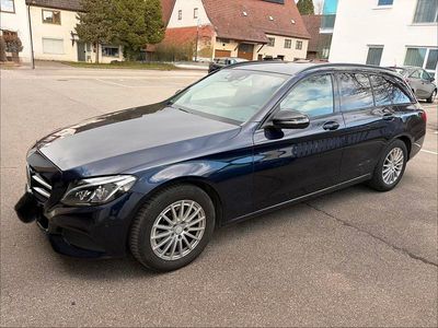 Gebraucht Mercedes C220 Avantgarde 170 PS (125 kW) 2015 Blau Kombi