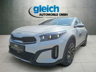 Neu Kia XCeed Platinum 140 PS (102 kW) 2026 Weiß SUV