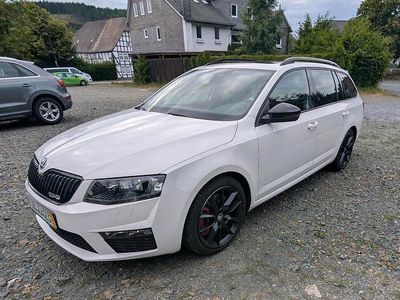 Gebraucht Skoda Octavia RS 220 PS (161 kW) 2016 Weiß Kleinwagen