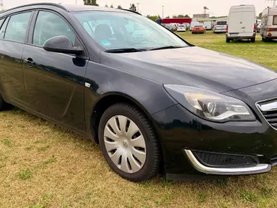 Gebraucht Opel Insignia Selection 136 PS (100 kW) 2017 Schwarz Kombi