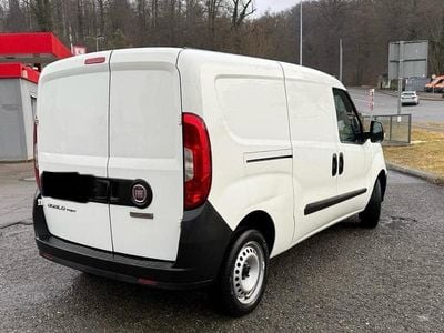 Gebraucht Fiat Doblò 95 PS (69 kW) 2019 Weiß Van / Kleinbus