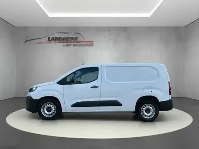 Gebraucht Citroën Berlingo 131 PS (96 kW) 2025 Eis weiss Van / Kleinbus