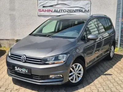 Gebraucht VW Touran Comfortline 150 PS (110 kW) 2016 Grau Van / Kleinbus