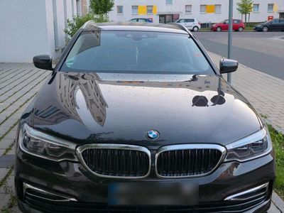 Gebraucht BMW 530 M Sport 265 PS (194 kW) 2018 Braun Kombi