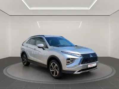Gebraucht Mitsubishi Eclipse Cross Plus 188 PS (138 kW) 2022 Silber SUV