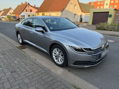 Gebraucht VW Arteon 150 PS (110 kW) 2017 Silber Kleinwagen