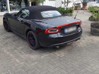 Second-hand Fiat 124 140 CP (102 kW) 2018 Negru Cabrio