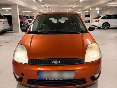 Gebraucht Ford Fiesta 70 PS (51 kW) 2003 Orange Kleinwagen