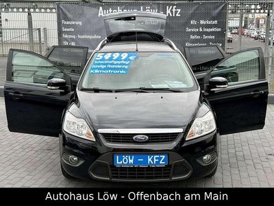 Gebraucht Ford Focus 101 PS (74 kW) 2010 Schwarz Kombi