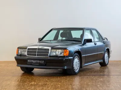 Gebraucht Mercedes 190 185 PS (136 kW) 1985 Schwarz Limousine