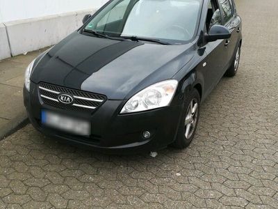 gebraucht Kia Ceed Ed, Klima, Winterpaket, 70000km